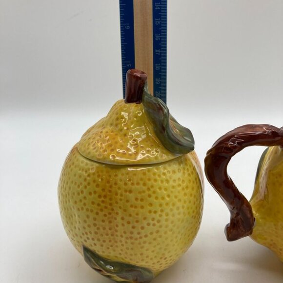 Tabletops Gallery Lemone Hand Painted 3D Ceramic Sugar Bowl & Creamer Set - Picture 3 of 8